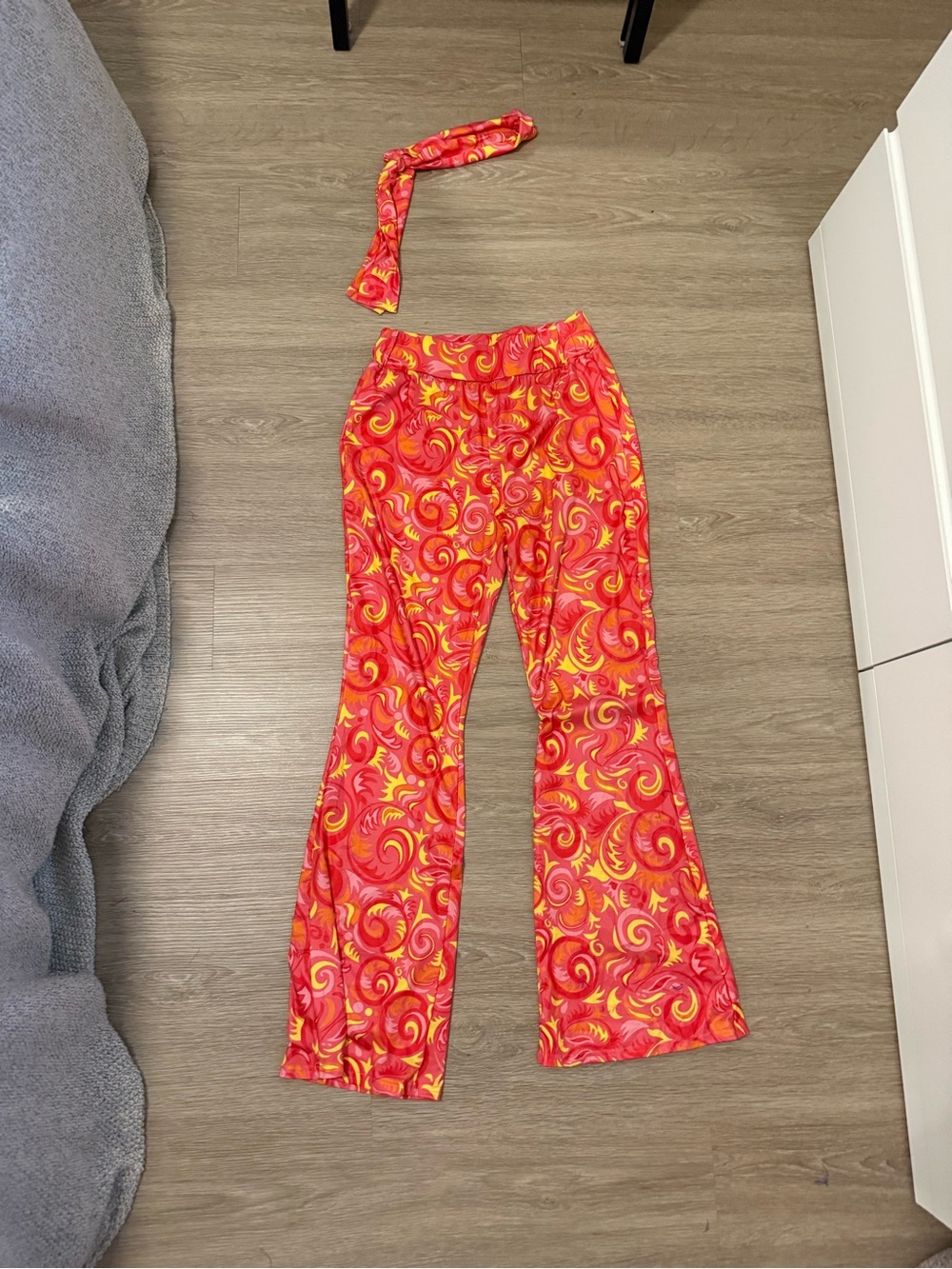 70s Swirl Flare Pants with Headband- L